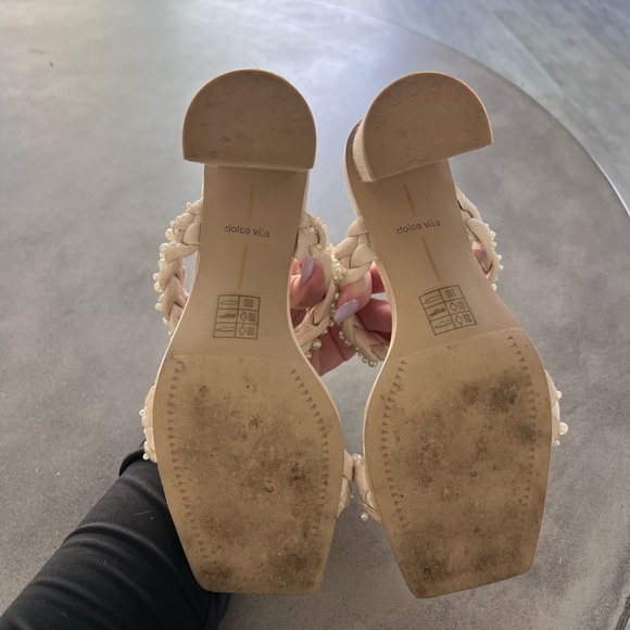 Elegant Pearl-Embellished Tan Heels - Picture 3 of 5